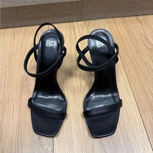 BP Nordstroms sz 7.5 strappy black sandal heels